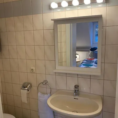 Kirchstrasse 71 * Fell